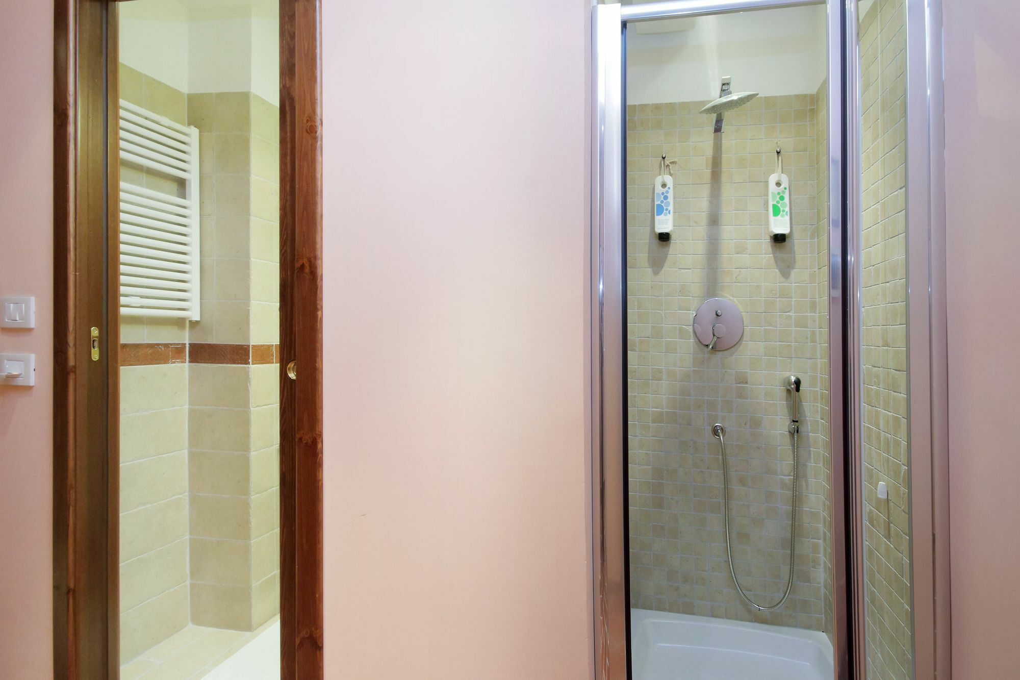 מלון רומא Lillihouse מראה חיצוני תמונה